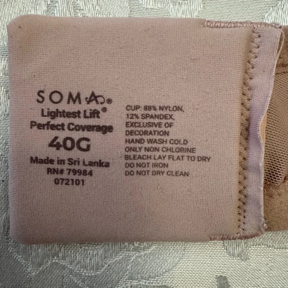 Soma Bra 40G  Lightest Lift Perfect Coverage Lace‎ Underwire Pink Underwire